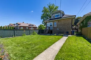 2402 East Ave, Berwyn, IL 60402 - Photo 30