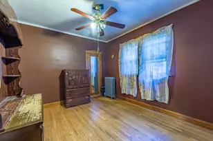 2402 East Ave, Berwyn, IL 60402 - Photo 12