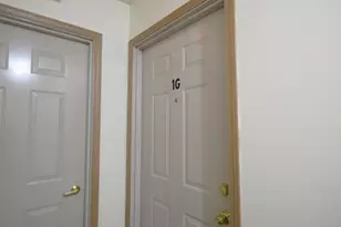 1548 W Sand Bar Ct, Round Lake Beach, IL 60073 - Photo 2