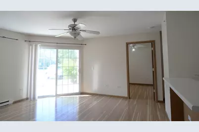 1548 W Sand Bar Court #1G, Round Lake Beach, IL 60073 - Photo 4