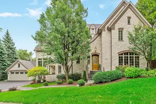 525 N York Rd, Hinsdale, IL 60521 - Photo 1