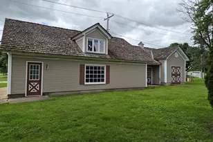 304 N Central Ave, Ladd, IL 61329 - Photo 10