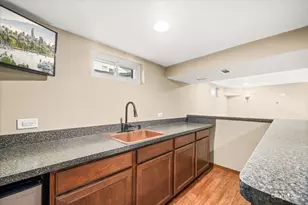 705 W Dearborn St, Plano, IL 60545 - Photo 14