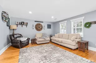 902 N Main St, Sandwich, IL 60548 - Photo 4