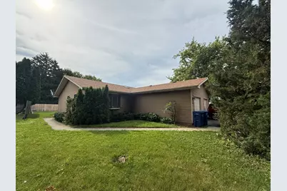 803 Pine Grove Avenue, Gurnee, IL 60031 - Photo 1