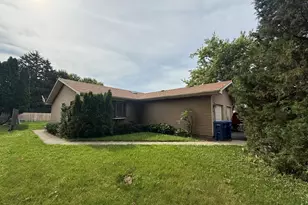 803 Pine Grove Ave, Gurnee, IL 60031 - Photo 1