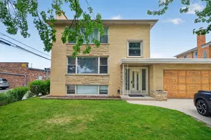 7941 Karlov Ave, Skokie, IL 60076 - Photo 4