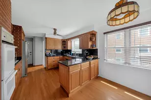 7941 Karlov Ave, Skokie, IL 60076 - Photo 8