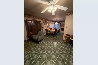 8620 S Baltimore Avenue, Chicago, IL 60617 - Photo 4