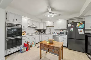 406 S 4th St, Saint John, IL 61873 - Photo 14