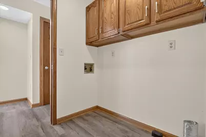 1585 Marshfield Drive, Rockford, IL 61107 - Photo 32
