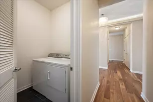 1160 S Michigan Ave, Chicago, IL 60605 - Photo 38