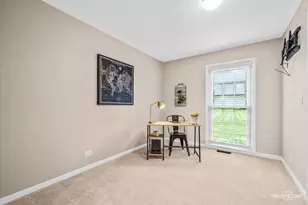 3N188 Joan Dr, Saint Charles, IL 60175 - Photo 8