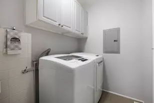 1116 Maple Ln, Elk Grove Village, IL 60007 - Photo 14