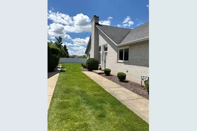 8821 Bluebird Drive, Tinley Park, IL 60487 - Photo 4