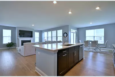 1174 Larswood Lane, Crystal Lake, IL 60012 - Photo 14