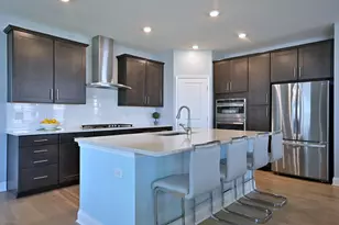 1174 Larswood Ln, Crystal Lake, IL 60012 - Photo 10