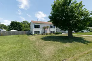 614 6th St, Colona, IL 61241 - Photo 2