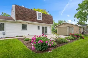 1925 Cloverdale Ct, Schaumburg, IL 60194 - Photo 36