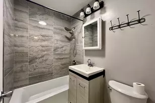 1414 W Chase Ave, Chicago, IL 60626 - Photo 10