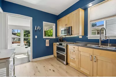 4626 N Kilbourn Avenue, Chicago, IL 60630 - Photo 8