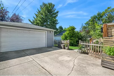 4626 N Kilbourn Avenue, Chicago, IL 60630 - Photo 22