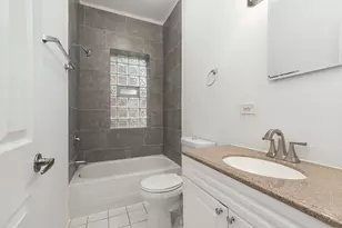 5150 S King Dr, Chicago, IL 60615 - Photo 16