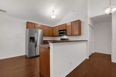 1038 Swift Road #2B, Glen Ellyn, IL 60137 - Photo 8