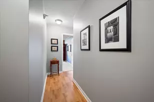 1160 S Michigan Ave, Chicago, IL 60605 - Photo 2