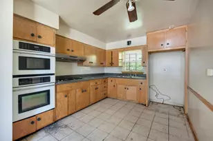 2558 E 93rd St, Chicago, IL 60617 - Photo 6