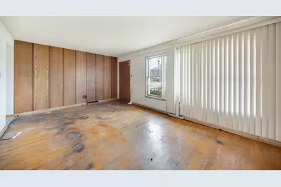 2558 E 93rd Street, Chicago, IL 60617 - Photo 14