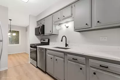 3008 Roberts Drive #7, Woodridge, IL 60517 - Photo 8