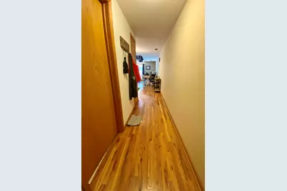 865 W Buckingham Place #207, Chicago, IL 60657 - Photo 2