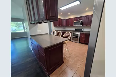 668 Lee Drive, Crystal Lake, IL 60014 - Photo 8