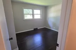 668 Lee Dr, Crystal Lake, IL 60014 - Photo 10