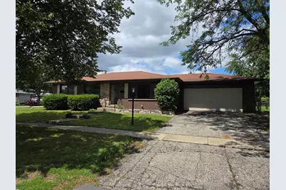 668 Lee Drive, Crystal Lake, IL 60014 - Photo 2