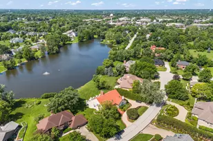 8170 Lake Ridge Dr, Burr Ridge, IL 60527 - Photo 52