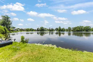 8170 Lake Ridge Dr, Burr Ridge, IL 60527 - Photo 42