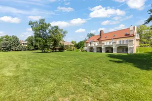 8170 Lake Ridge Dr, Burr Ridge, IL 60527 - Photo 40