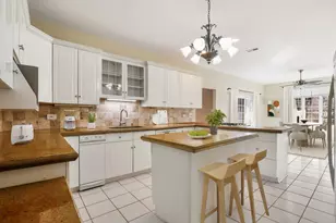 2200 E Gaisor Ct, Crete, IL 60417 - Photo 8