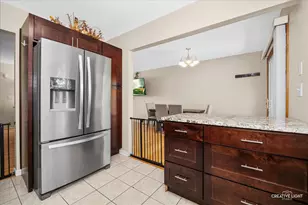 32 W Schubert Ave, Glendale Heights, IL 60139 - Photo 10