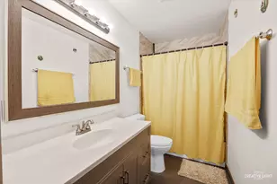 32 W Schubert Ave, Glendale Heights, IL 60139 - Photo 14