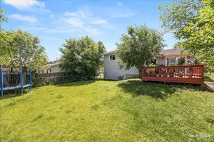 32 W Schubert Ave, Glendale Heights, IL 60139 - Photo 22