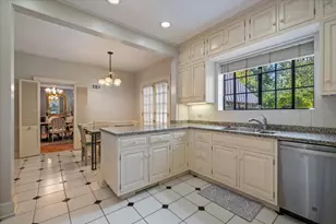 54 Kenilworth Ave, Kenilworth, IL 60043 - Photo 12