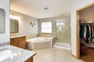 7 Fairhaven Ct, Lake in the Hills, IL 60156 - Photo 20