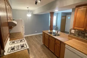 1202 Spur Ct, Wheeling, IL 60090 - Photo 6