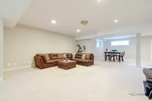 878 Writer Ct, Vernon Hills, IL 60061 - Photo 40