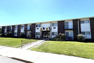 8936 Northshore Dr, Des Plaines, IL 60016 - Photo 2