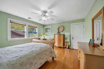 6551 N Maplewood Avenue, Chicago, IL 60645 - Photo 18