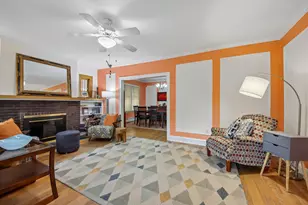 6551 N Maplewood Ave, Chicago, IL 60645 - Photo 4